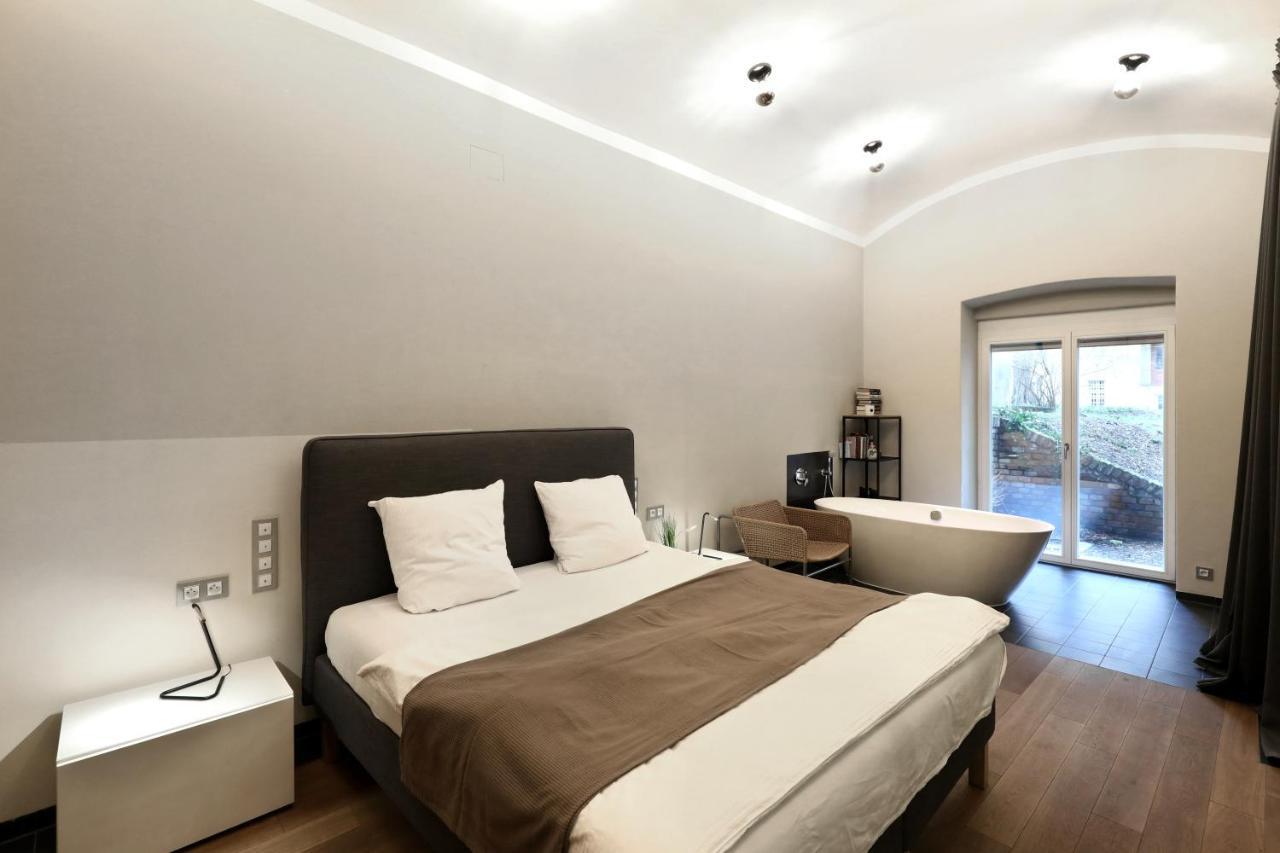 Design Loft 2 Minutes To Wenceslas Square Praga Exterior foto